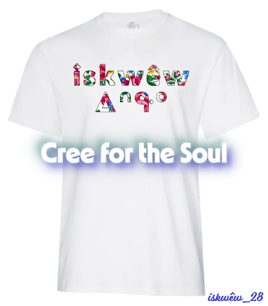 iskwêw_28 SRO/SYLLABIC T-shirt